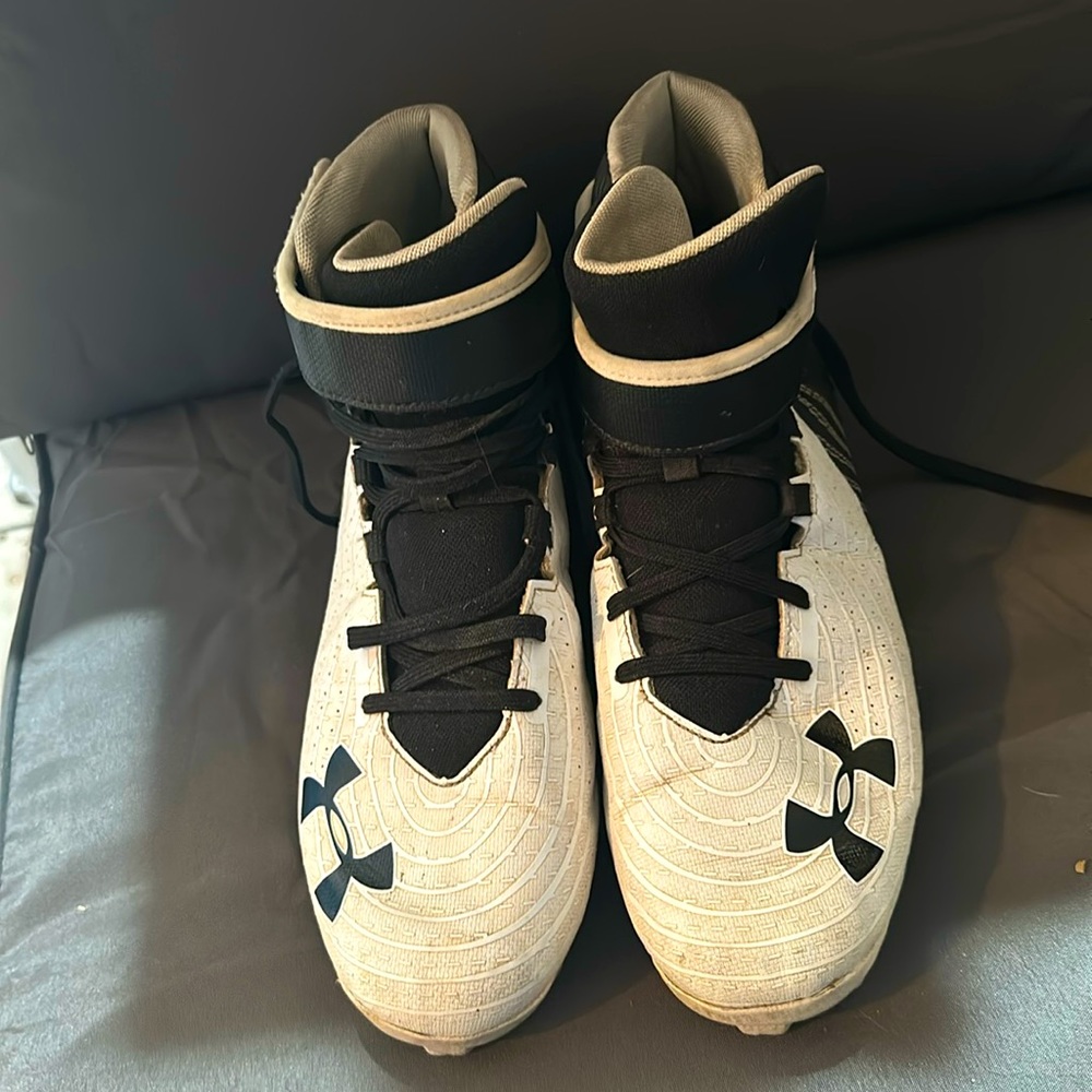 baseball cleats